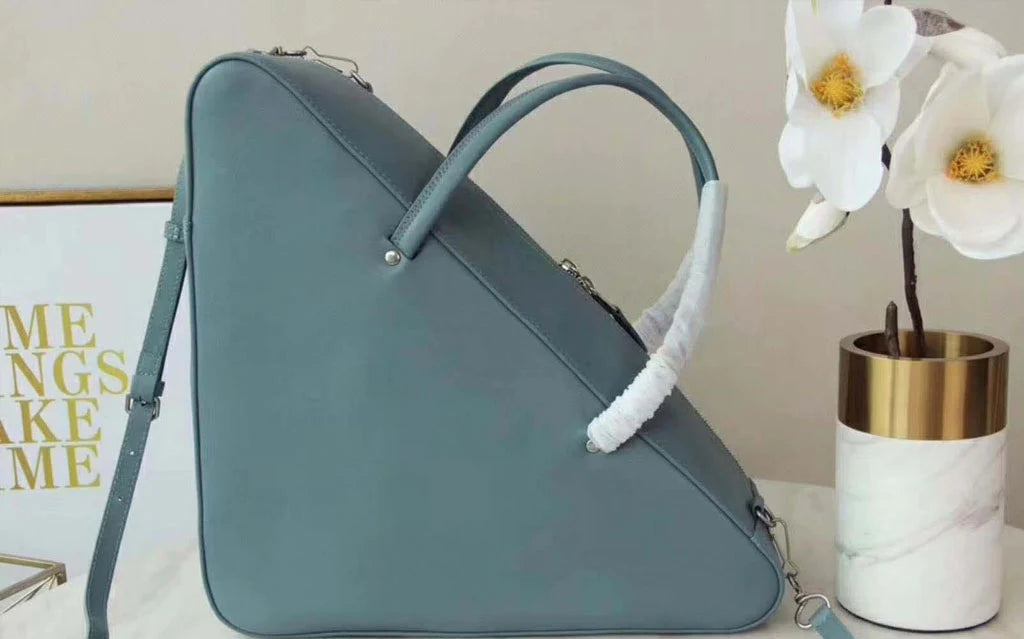 Bags to wear based on your Coloration: A complete A to Z guide